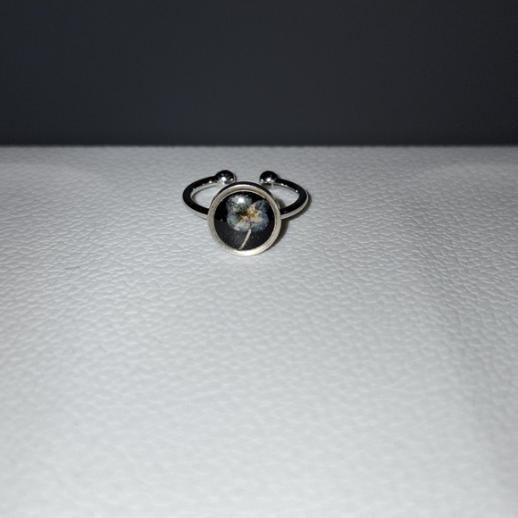 Real Flower Resin Ring - Picture 3 of 5